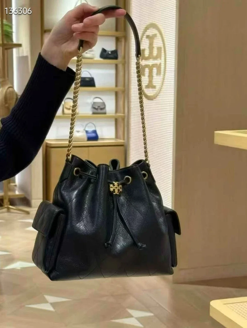 Tory Burch Charlie small Black Leather Bucket Bag with Gold Chain Strap